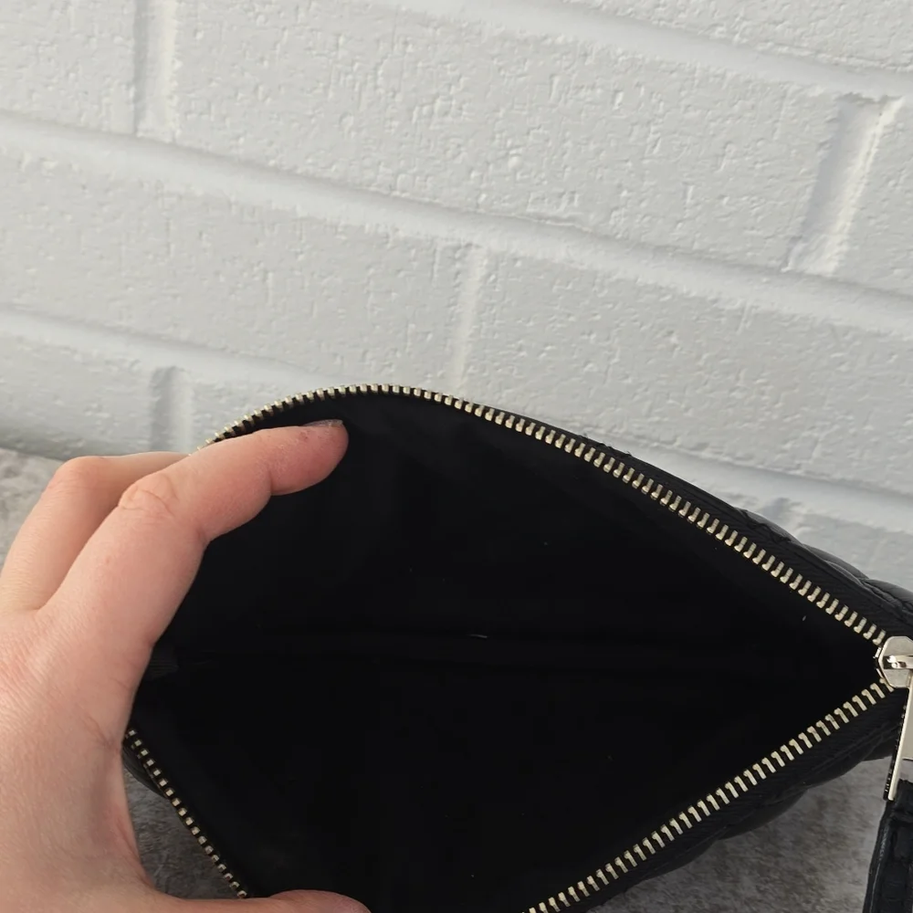 Marc Jacobs Quilted Leather Wristlet/Pouch/Wallet - Picture 10 of 13